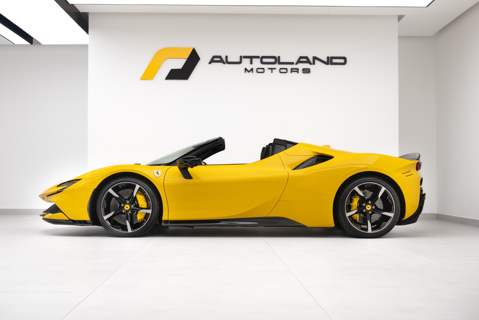 2023 FERRARI SF90 SPIDER | ASSETTO FIORANO | GCC | MAIN DEALER WARRANTY SERVICE